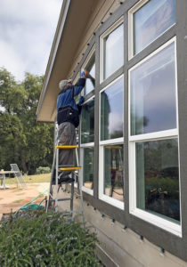 Willis washing trapezoid windows