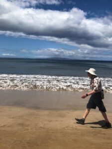 Willis walking the Maui beach